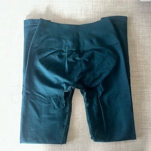 Alphalete Amplify Leggings